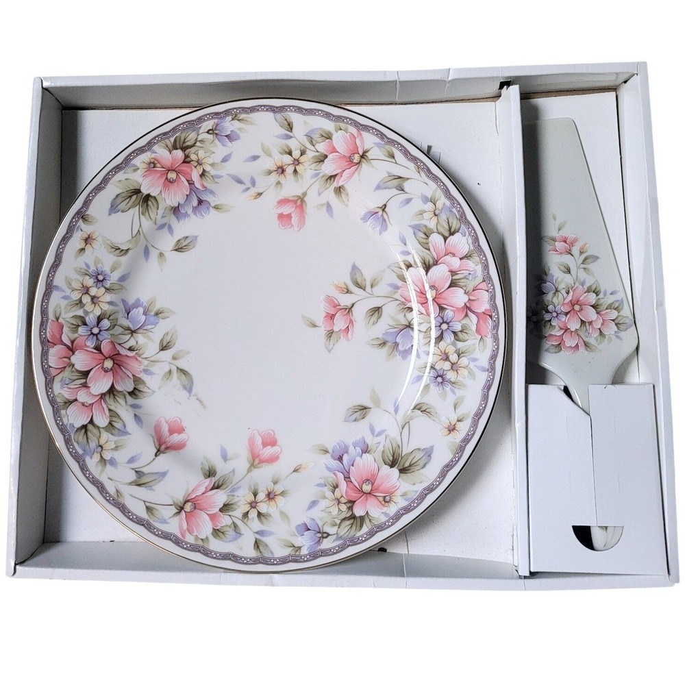 Andrea by Sadek‎ "Karen" Fine Porcelain Cake Plate & Server Set - Japan